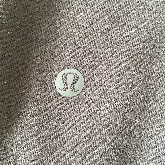 ❤️ Lululemon Loungeful Hoodie Black Size 8 - Picture 7 of 9
